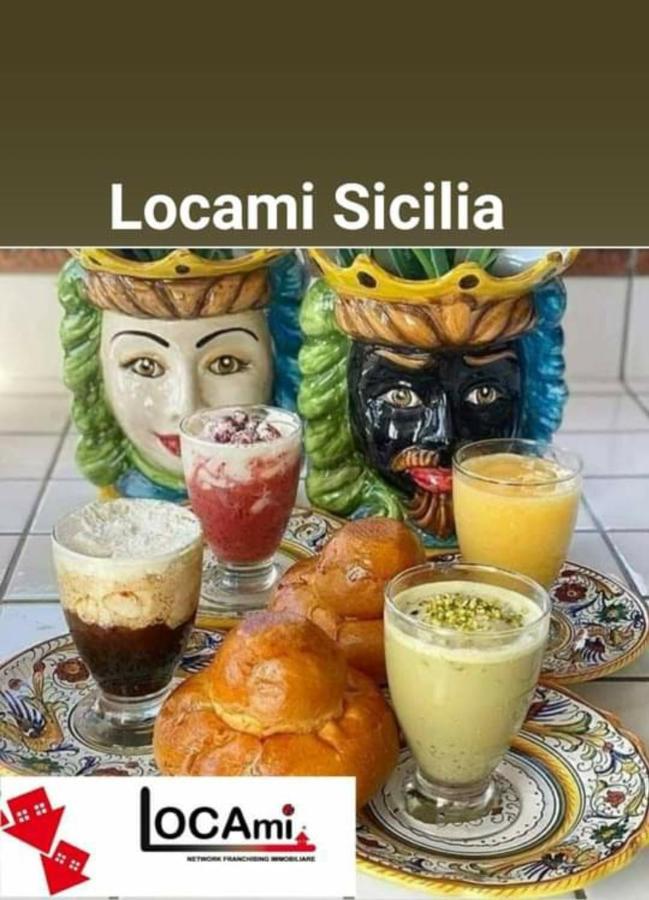 Locami Holiday&Rooms Jolanda Suite Катанія Екстер'єр фото